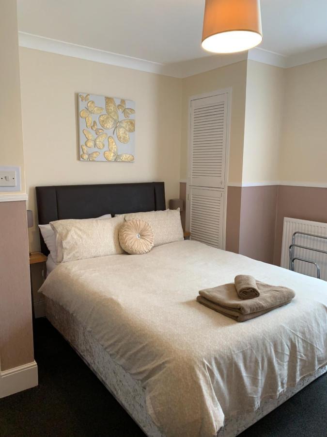 Twin Palms Guesthouse Грейт-Ярмут Экстерьер фото